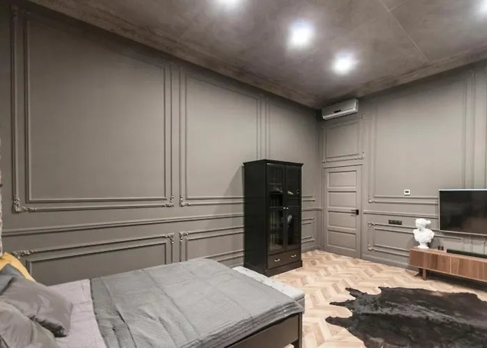 Geometric Luxury In The Center With 3br Lejlighed *