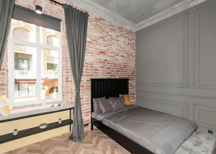 Geometric Luxury In The Center With 3br Budapest