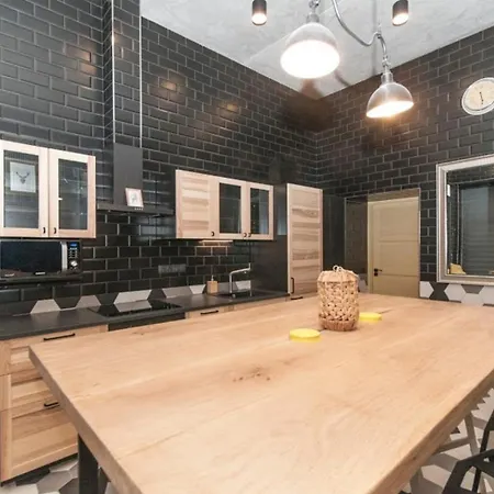 Geometric Luxury In The Center With 3br *