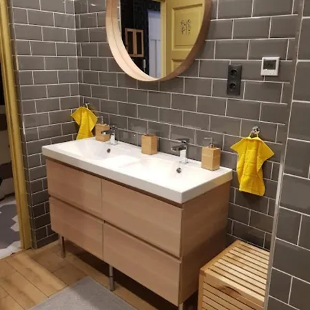 Geometric Luxury In The Center With 3br *