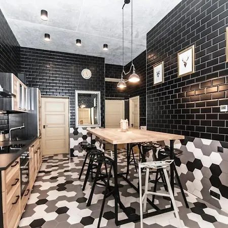 Geometric Luxury In The Center With 3br *