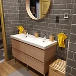 Geometric Luxury In The Center With 3br *